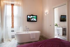 Navona Palace Luxury Inn | Rome | Galleria 42
